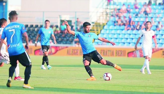FC Viitorul Constanța descinde la Dinamo. 