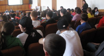 Au primit o șansă la viitor - fd128b339f090cc727846f5645876ff3.jpg