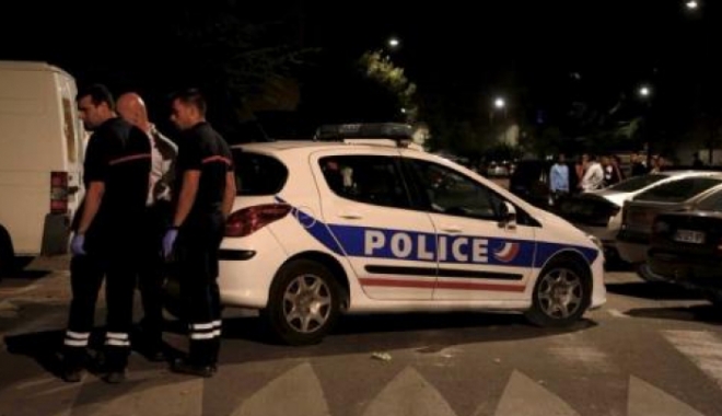 ATAC ARMAT ÎN FRANȚA / Opt persoane rănite, în fața unei moschei din Avignon - fdavignon0307076334000-1499057952.jpg