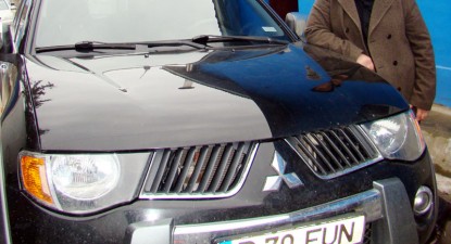 Bodo a primit de ziua lui un Mitsubishi L 200 - fe07f4f76bbf898fde8a195cf7798103.jpg