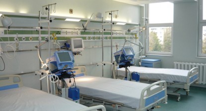Reanimare modernă, cu ventilatoare și monitoare vechi - fe6ac6e5a087f488d8cdca68c8c447d4.jpg