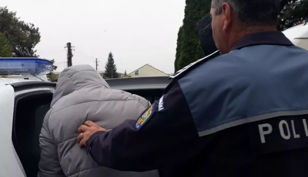 Doi tineri din Constanța, prinși și încarcerați pentru infracțiuni grave - fe801a8d83cd47779826ee8b57b70d0d-1773482353.webp