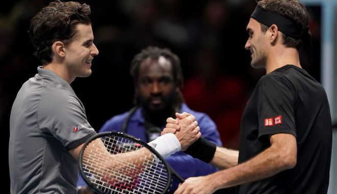 Ceasul elvețian s-a blocat. Înfrângere dureroasă pentru Roger Federer - federer-1573465829.jpg