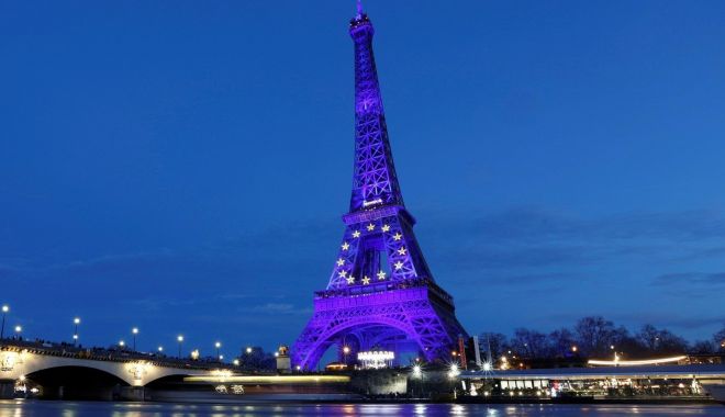 Feerie la Paris! Franţa a preluat preşedinţia Uniunii Europene - feerie-1641136629.jpg