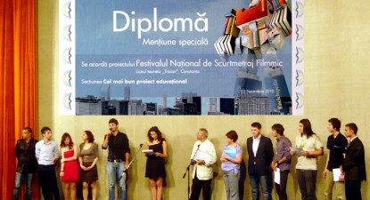 FILMMIC – 7 minute din viața de elev - fefce73aa9036fa7ff3206d97e31f417.jpg