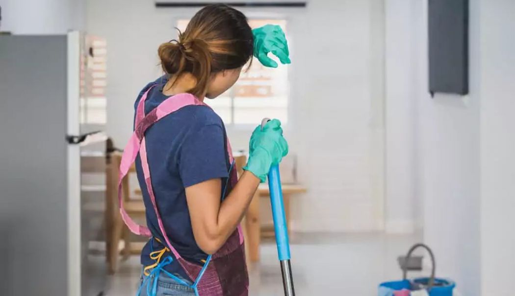 Multe dintre femei lucrează la negru. România, în topul țărilor angajatoare fără forme legale