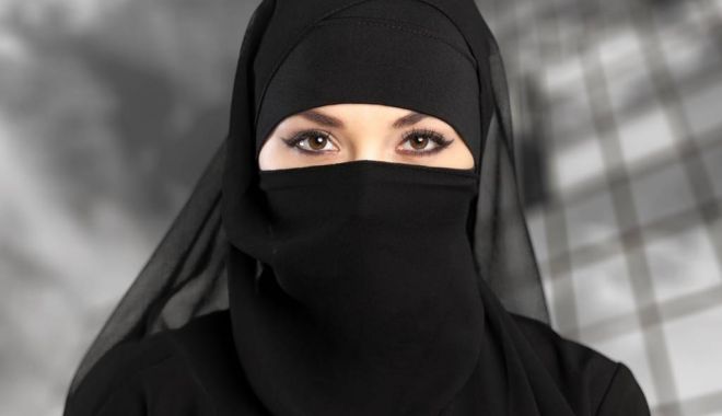 Arabia Saudită a eliberat primele zece permise de conducere pentru femei - femeie-1528209058.jpg