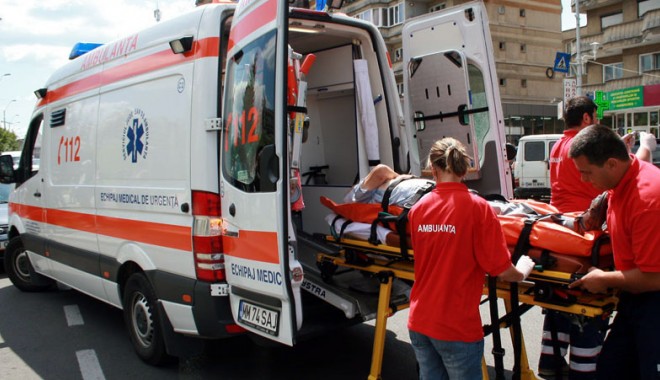 Femeie de 63 de ani, lovită chiar de taxiul pe care îl aștepta - femeiede63deani-1399480055.jpg