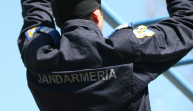 Femeie salvată de la înec  de un jandarm constănțean - femeiesalvatadelainecdeunjandarm-1392226571.jpg