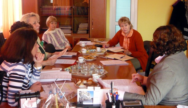 Stop discriminării femeilor la locul de muncă - femeisnc-1324053896.jpg