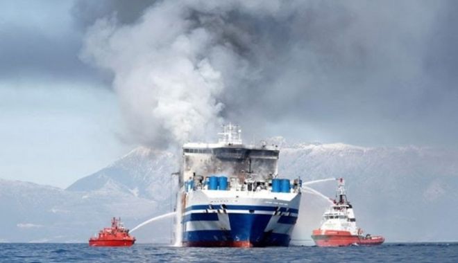 Un feribot cu sute de oameni la bord a luat foc în largul Suediei. Norvegia trimite nave în ajutor