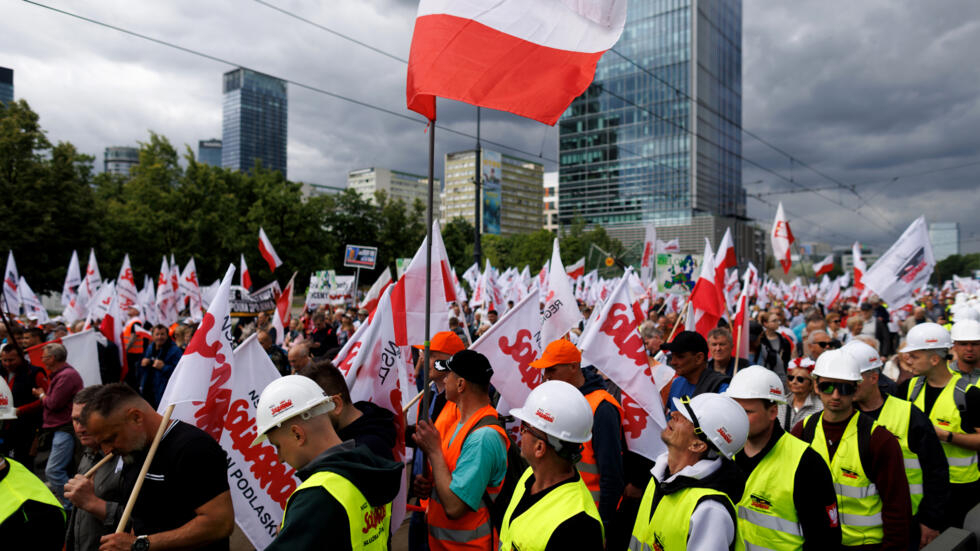 Manifestații masive în Polonia împotriva „Green Deal". Ursula von der Leyen, aspru criticată