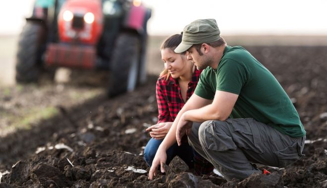 Direcţia pentru Agricultură Judeţeană Constanţa a derulat mai multe programe prin care fermierii au atras fonduri europene - fermieritineri1540x866-1630078446.jpg