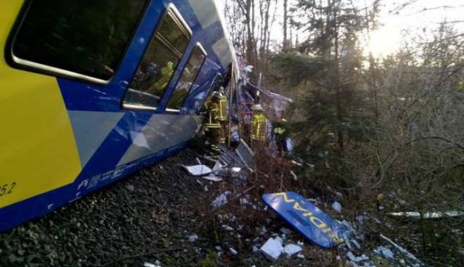 Accident cumplit în Germania. Patru morți și peste 150 de răniți - fero-1455008563.jpg