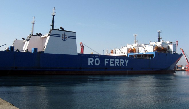 De ce nu mai acostează ferry-boat-urile în portul Constanța - ferryboateforiesimangalia3-1383329137.jpg