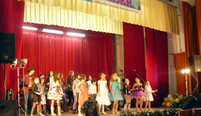 Cele mai bune voci de copii, la Festivalul Remember - festival-1324048324.jpg
