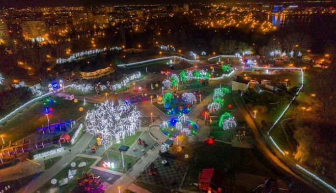 Festivalul Iernii, în Țara Piticilor. Parcul va fi închis timp de două săptămâni - festival-1573853429.jpg