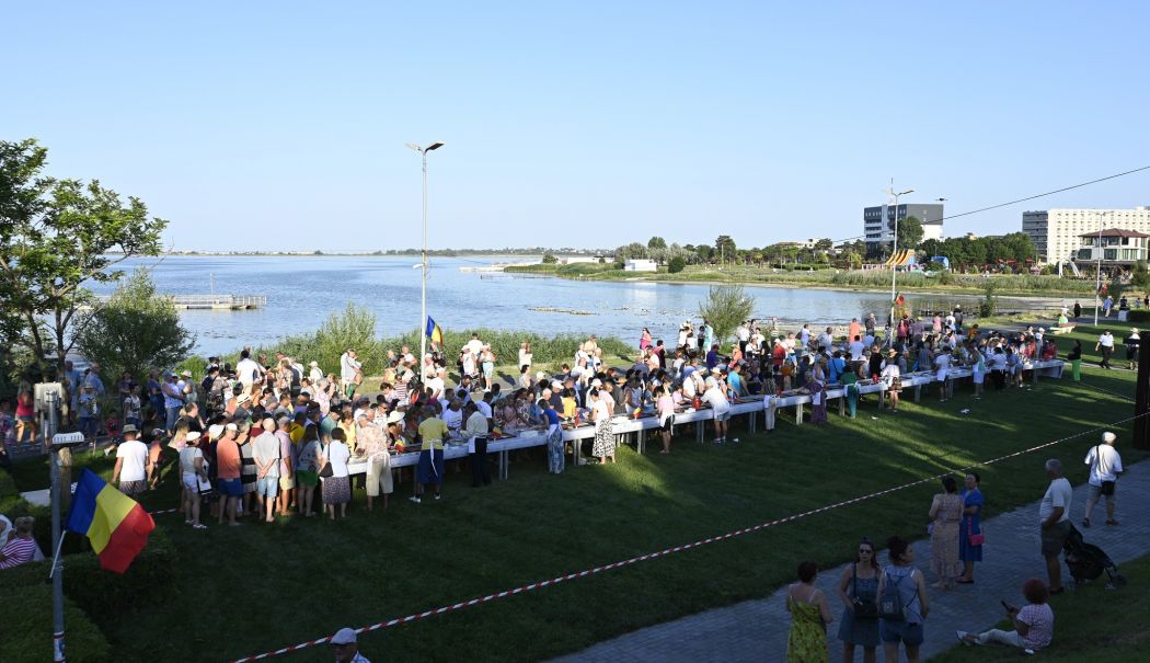Administraţia locală din Techirghiol a participat la organizarea Festivalului Plăcintelor - festival-techirghiol-1720953593.jpg