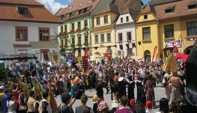 Festivalul Medieval de la Sighișoara nu se organizează anul acesta - festival2-1687179839.jpg