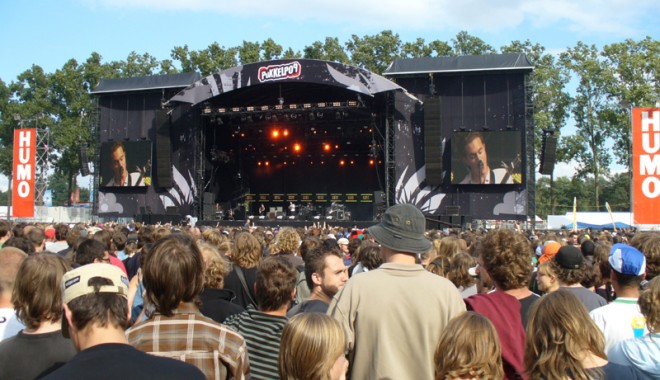 Cinci morți la un festival de muzică rock din Belgia - festivalbelgia-1313767830.jpg