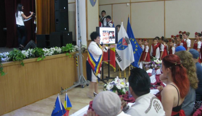 Au început înscrierile  la festivalul de la Cumpăna. Se oferă și premii în bani - festivaldordecant-1462380293.jpg
