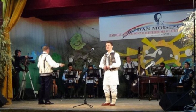 Începe Festivalul 