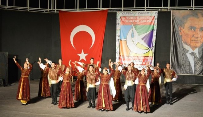 Galerie FOTO. Culturile din lumea turcică, reunite la Festivalul de la Yalova - festivalyalova20143-1406272071.jpg