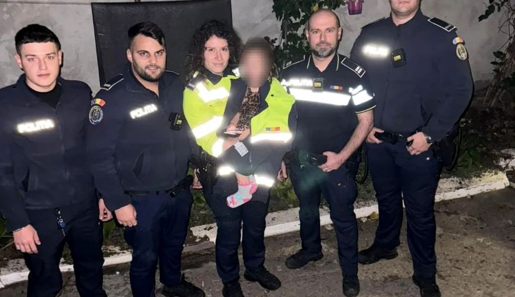 O fetiţă de trei ani, desculţă și doar în rochie, găsită rătăcind pe stradă - fetita-1760940070.jpg
