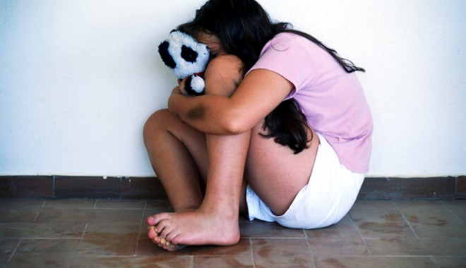 Fetiță de 8 ani, vândută  și trimisă la cerșit, în Constanța - fetita8anivandutasitrimisalacers-1395079032.jpg