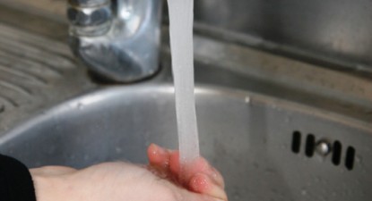 Cum plătesc constănțenii apa rece la preț de apă caldă - ff0b549cff83610dca394e879052d40d.jpg