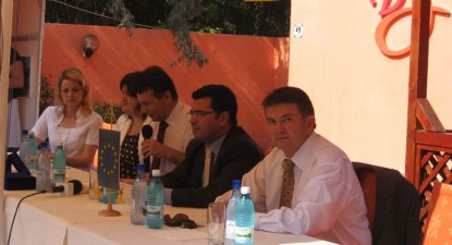 Premierele s-au ținut lanț la 