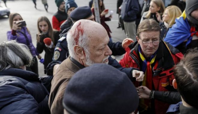 S-A LĂSAT CU SÂNGE! Incidente la troiță - fff-1576926902.jpg