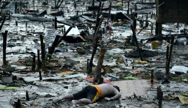 VIDEO / Filipine, devastată. Catastrofa naturală cu cele mai multe victime din istoria recentă a țării - filipinetaifunafpmediafaxfotonoe-1384091693.jpg