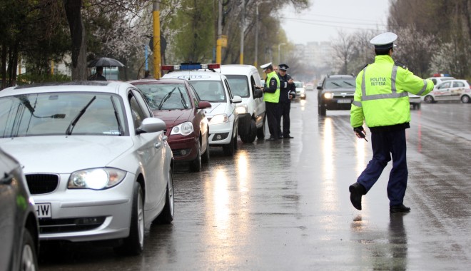 Aproximativ 500 sancțiuni date de rutieriști în ultimele 24 de ore - filtrupolitie15-1363346077.jpg