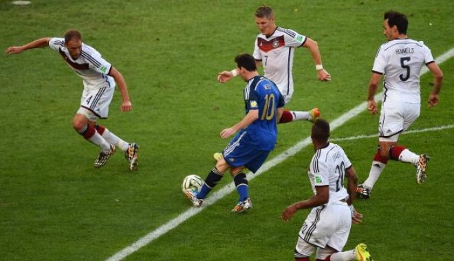 Galerie FOTO. Finală istorică la Cupa Mondială: Germania - Argentina 1-0. Germania, prima echipă europeană care câștigă Mondialul pe pământ american - finala6-1405287756.jpg