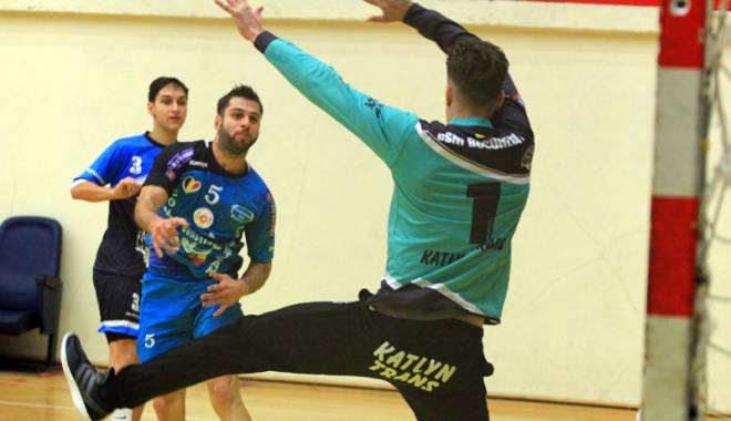 Final de tur cu victorii pe linie pentru handbaliștii constănțeni - finalturhandbal-1450026488.jpg
