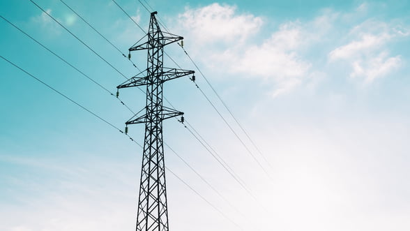 Fire rupte de gheață: 150.000 de case fără curent electric - fire-1548513966.jpg