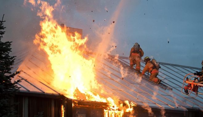 Un incendiu a izbucnit la un cămin de bătrâni, în Sâmbăta Mare