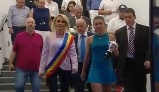 VIDEO / Gabriela Firea și-a suspendat pagina de Facebook după ce a fost huiduită pe Arena Națională - firea-1528748790.jpg