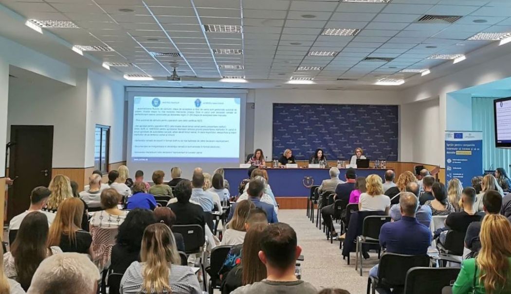 Firmele constănţene şi-au actualizat informaţiile din domeniul legislaţiei vamale - firme-1727622863.jpg