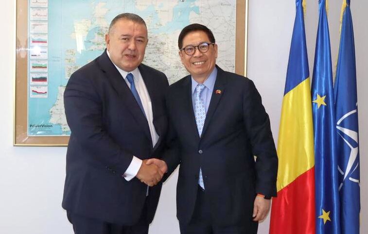 Companiile româneşti, oportunităţi de afaceri cu firme din Orientul Îndepărtat - firme-1744872203.jpg