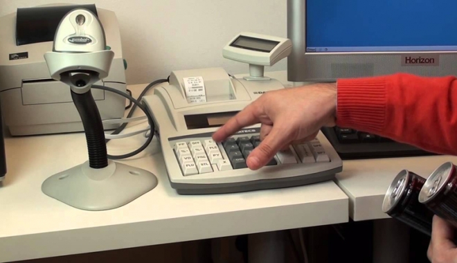 Fiscul amână introducerea caselor  de marcat conectate la Internet, pentru 2018 - fiscul-1508160292.jpg