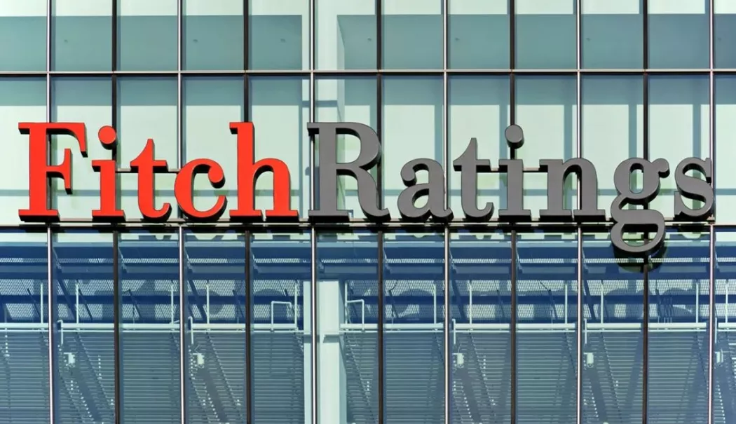 Fitch menține ratingul României la BBB-, cu perspectivă negativă - fitch-1771055885.webp