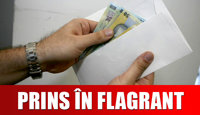 A cerut șpagă 500 de lei pentru eliberarea unei adeverințe! - flagrant-1352797400.jpg