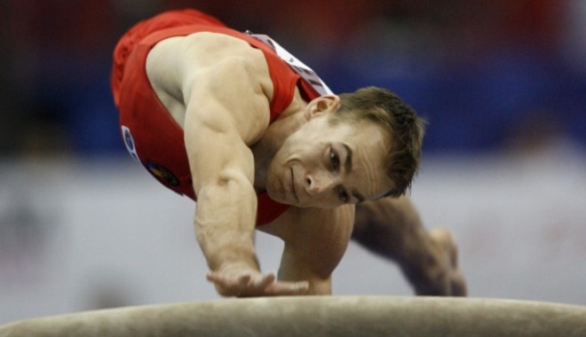 Gimnastică: Flavius Koczi, aur la sol, Larisa Iordache, argint la sărituri, în World Challenge, la Doha - flaviuskoczi-1364492487.jpg