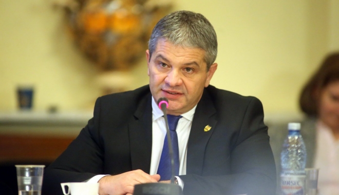 Se mărește lista de medicamente compensate și gratuite - florianbodogministrusanatatii4jp-1486470837.jpg