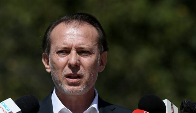 Premierul Florin Cîțu ia în calcul varianta unui Guvern cu mai puține ministere - florin-1632658268.jpg