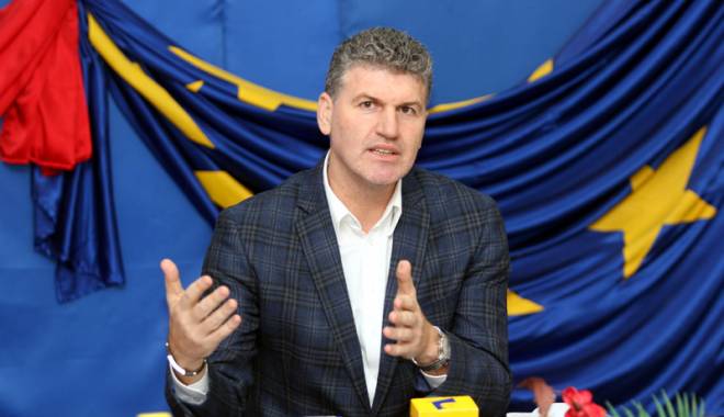 Nicolae Matei nu mai este primar la Năvodari. Florin Chelaru a preluat atribuțiile - florinchelarunavodari19-1456333945.jpg