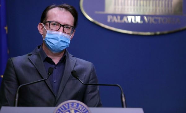 Florin Cîțu: România se împrumută astăzi pentru a acoperi deficitul bugetar făcut de socialiști - florincitu8-1594472818.jpg