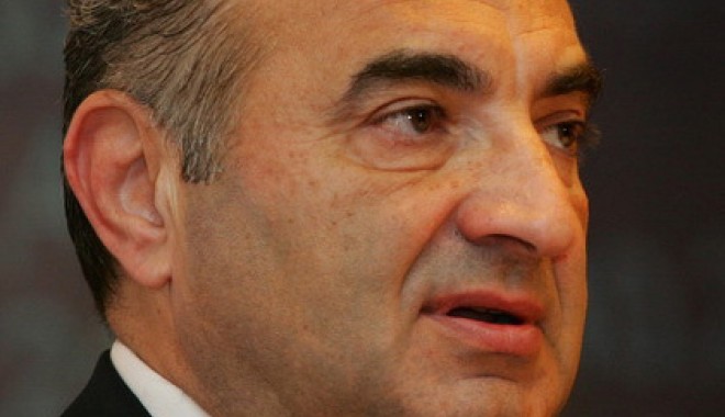 Ministrul finanțelor retează coada mamutului interministerial - floringeorgescu-1338233447.jpg